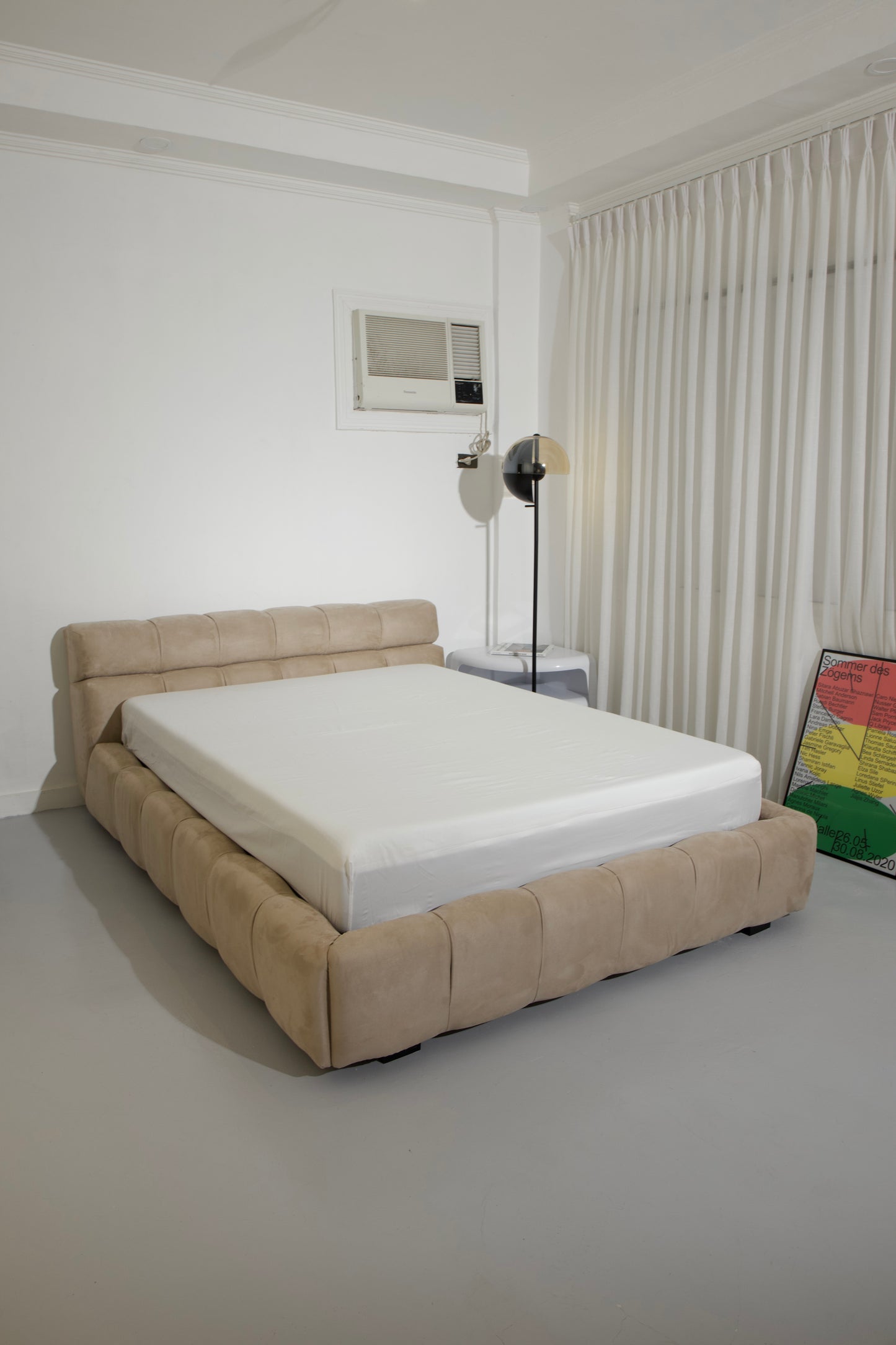 Jamie Tufty Bed