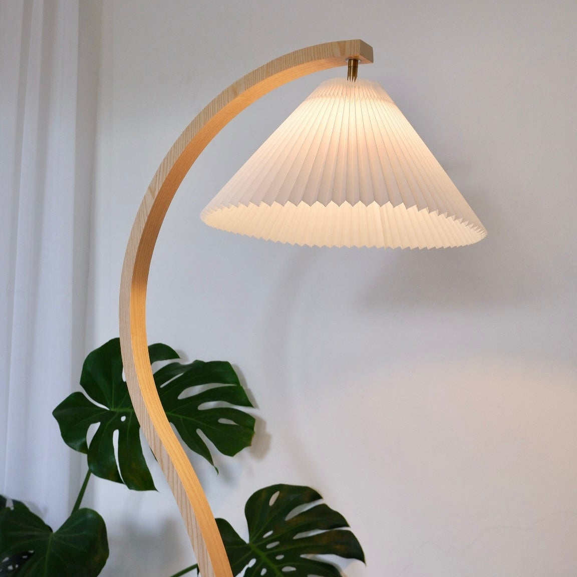 Caprani Floor Lamp