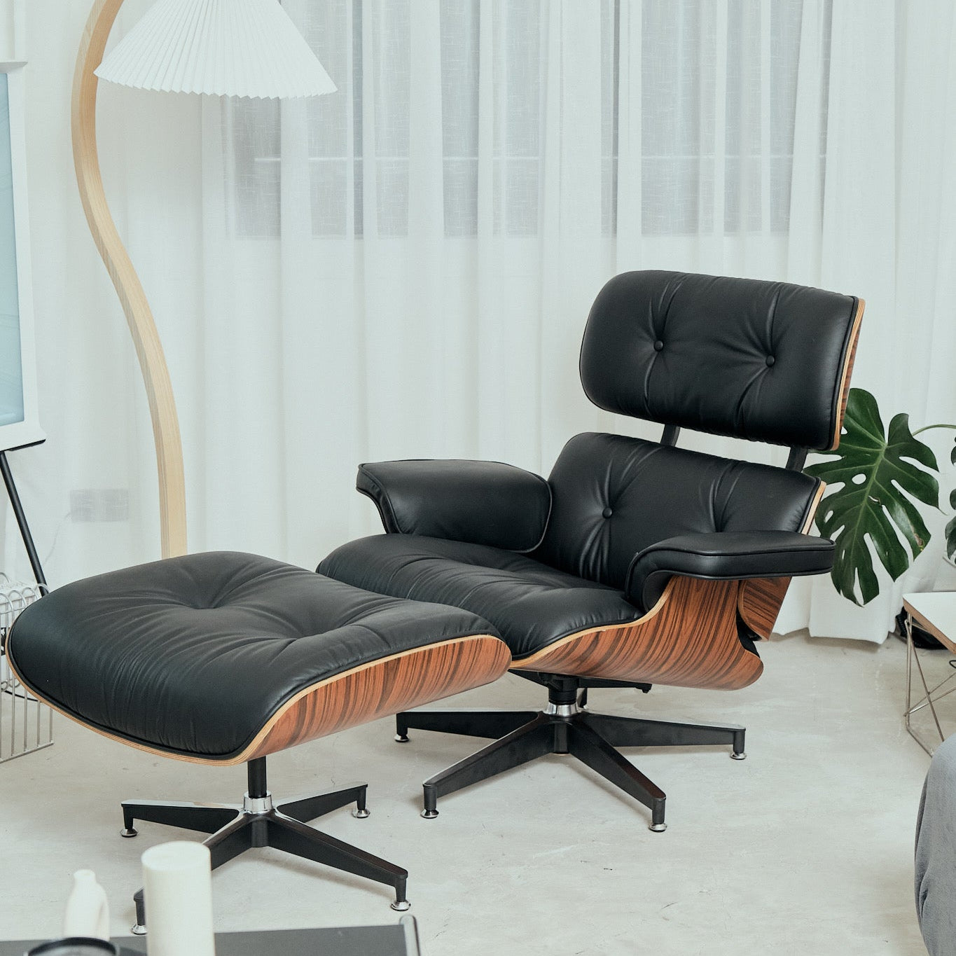 Eames Lounge Chair & Ottoman Set