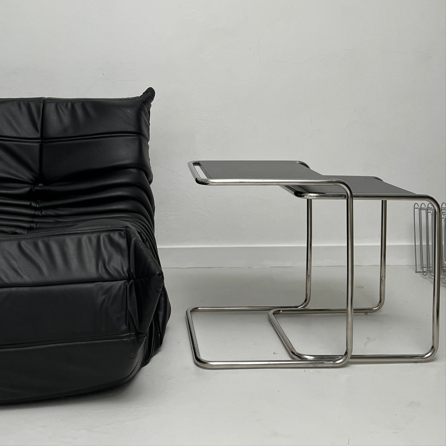 B97 Nesting Side Table