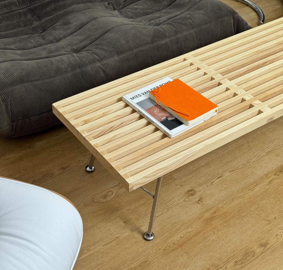 Nelson Platform Bench — Version 1