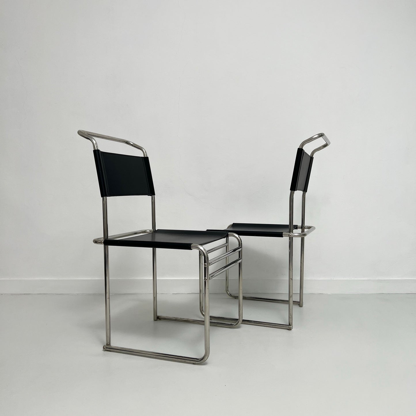 B5 Chair