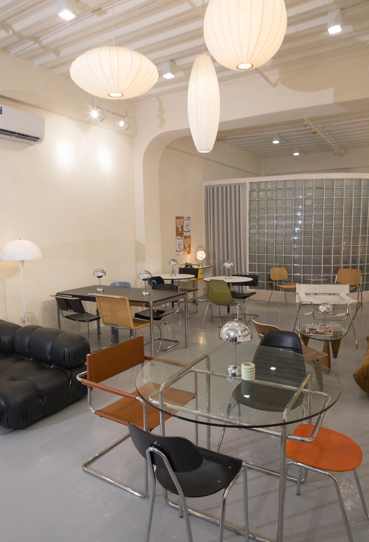 Tecta M40 Dining Table