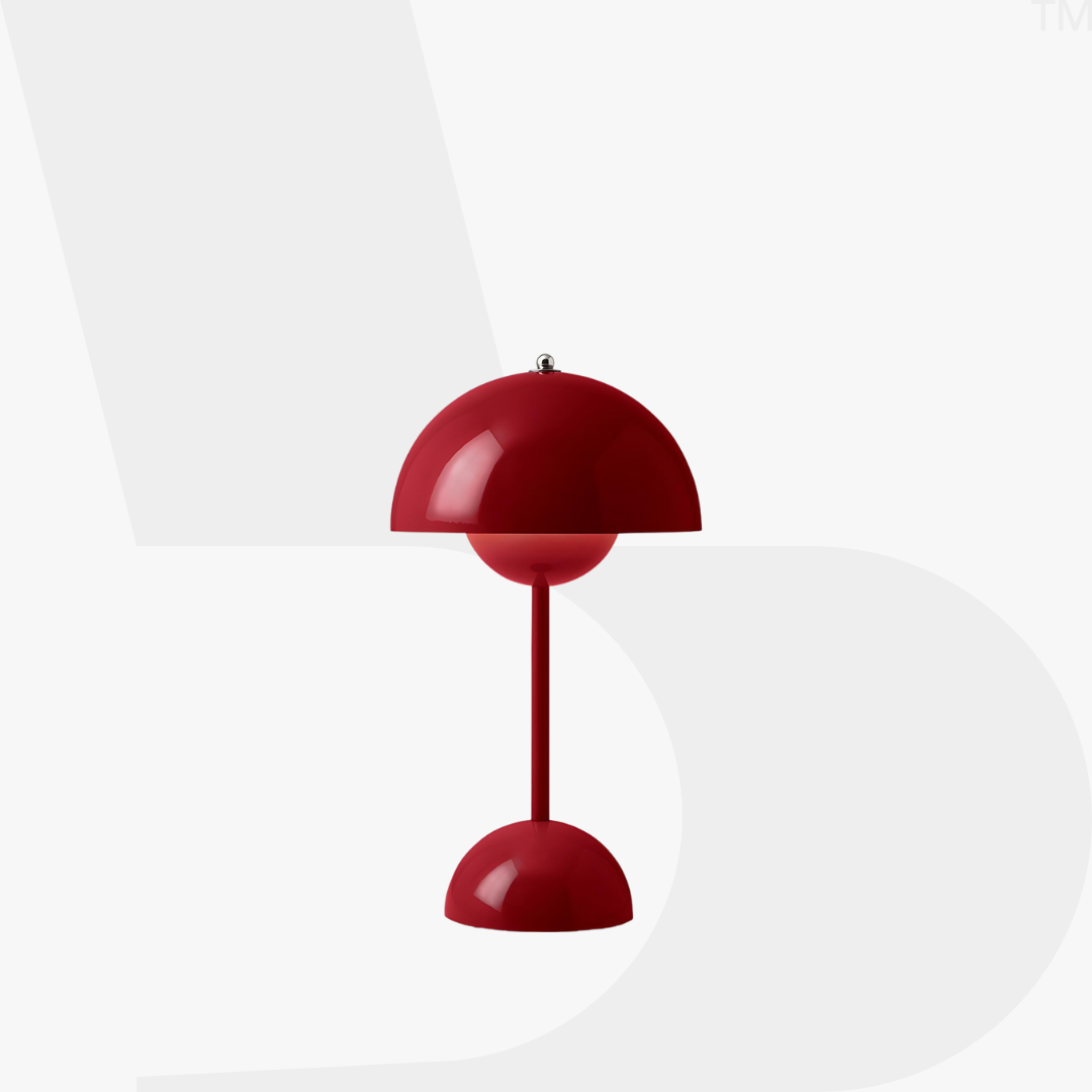 VP9 Table Lamp